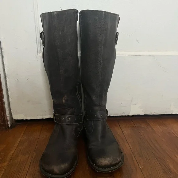 BOC Women’s size 8 High Brown Leather Boots with Buckle - Picture 3 of 7